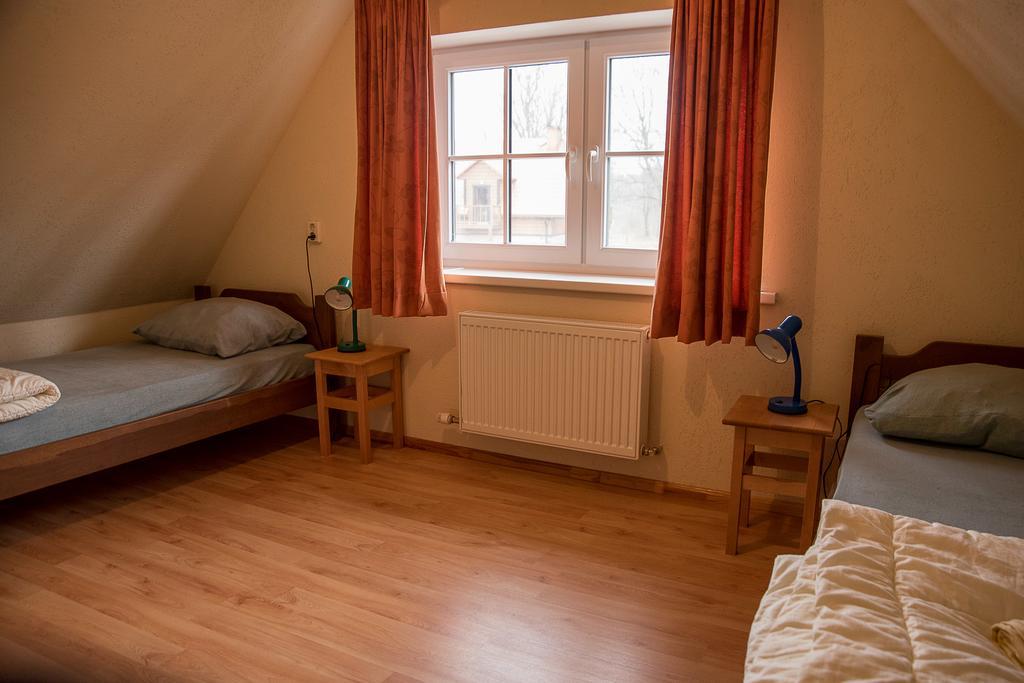 Fox House Otel Pelci Dış mekan fotoğraf
